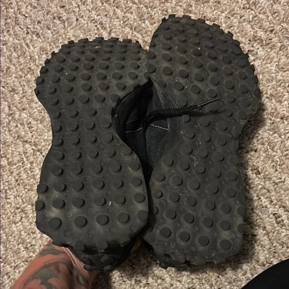 New Balance Black Sneakers - Picture 4 of 5